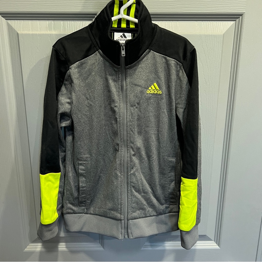 Adidas Boys Black and Grey Tracksuit - Size 5